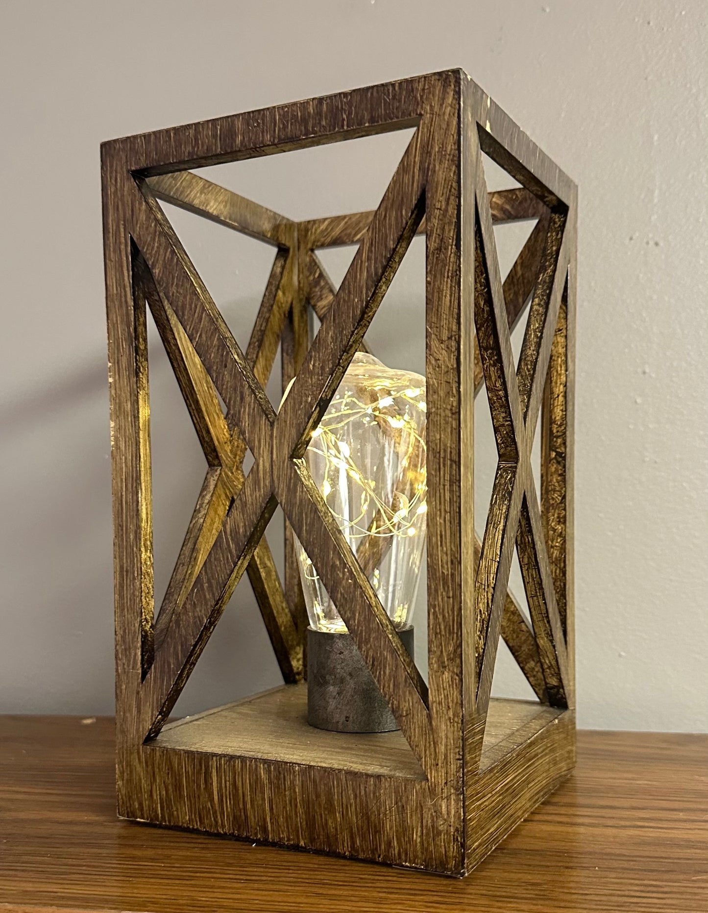 Lighted Lantern Centerpiece